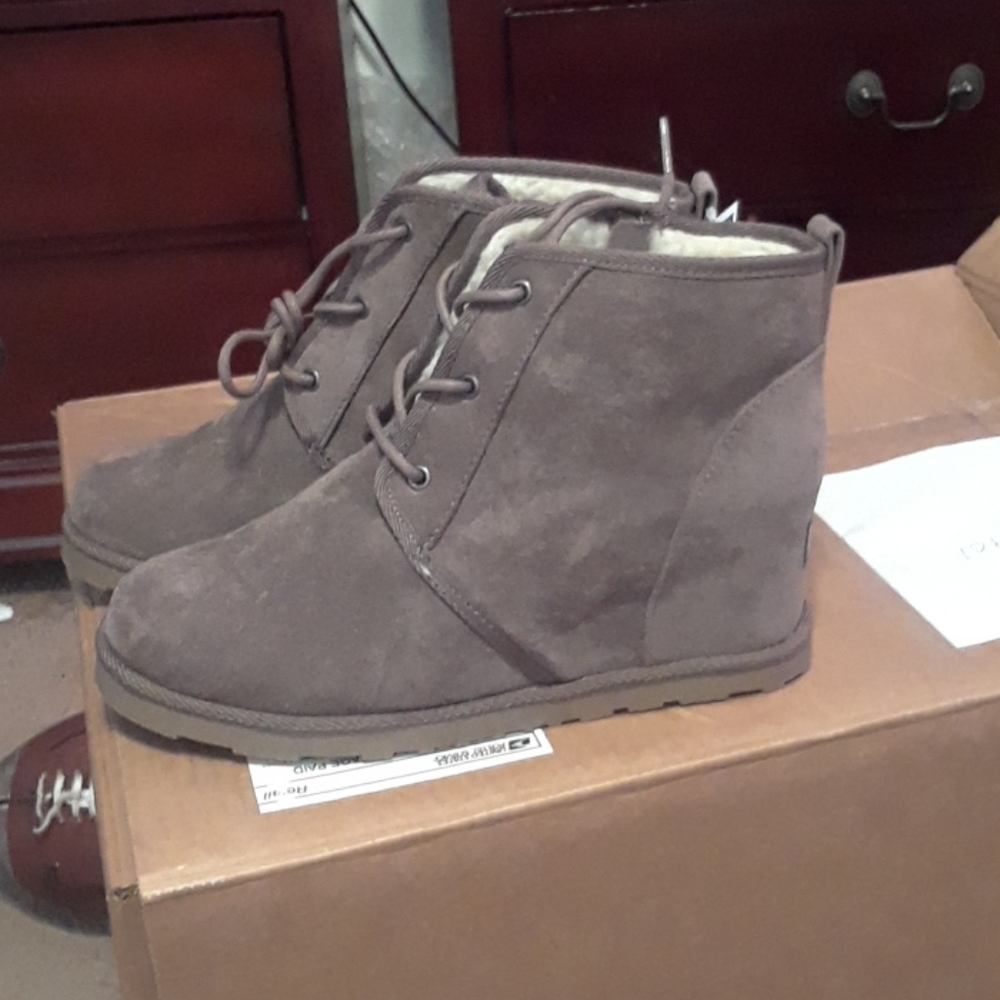 Taupe boots